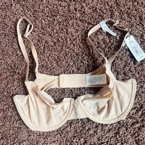 Aerie Women's T-Shirt Bra Size 32D Beige Adjustable Straps Underwired NWT - Picture 2 of 6